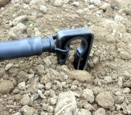zemní úchyt / bodec PDL pro 20mm potrubí IRRITEC